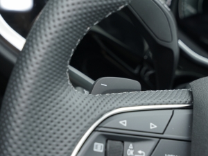 2023Ŀ 40 TFSI r п؅^