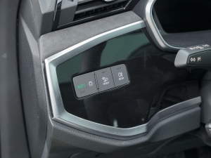 2023Ŀ 40 TFSI r п؅^