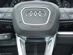 2023Ŀ 40 TFSI r п؅^