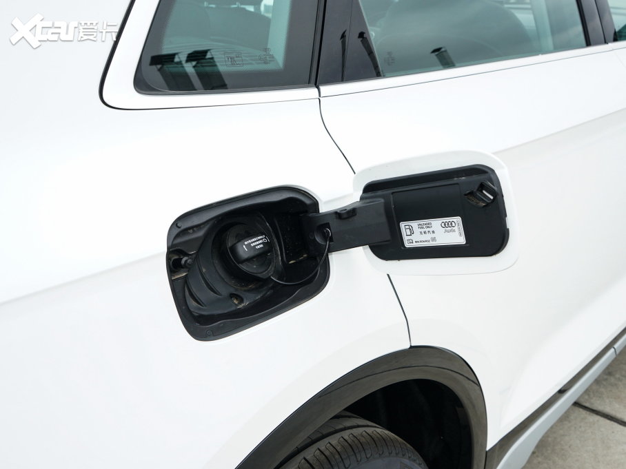 2023��W��Q5L 40T ���A������