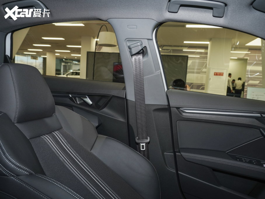 2023WA3 Limousine Ŀ A3L Limousine 35 TFSI r\