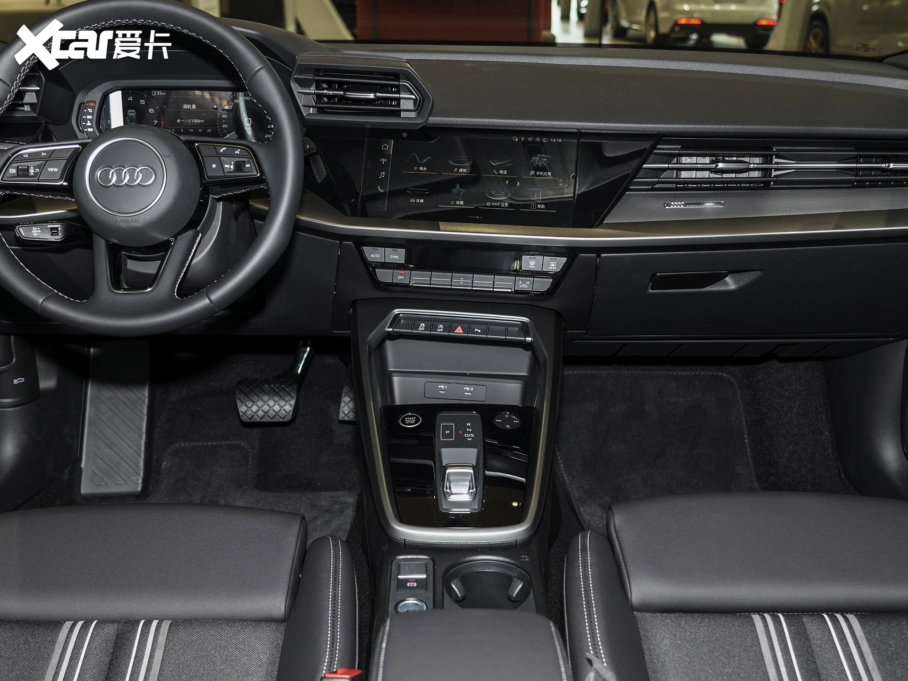 2023WA3 Limousine Ŀ A3L Limousine 35 TFSI r\