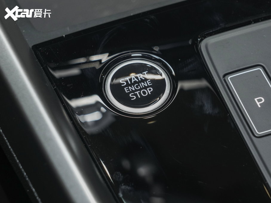 2023WA3 Limousine Ŀ A3L Limousine 35 TFSI r\