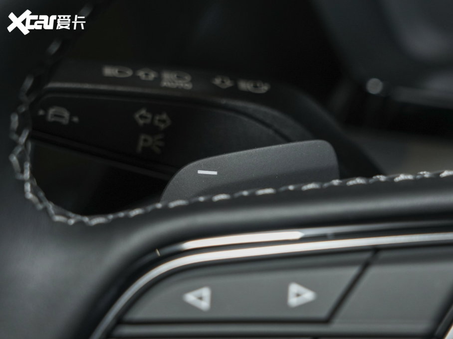 2023WA3 Limousine Ŀ A3L Limousine 35 TFSI r\