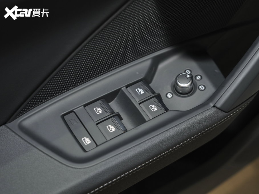 2023WA3 Limousine Ŀ A3L Limousine 35 TFSI r\