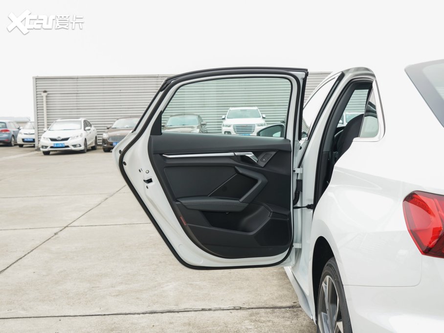 2023WA3 Limousine Ŀ A3L Limousine 35 TFSI A\