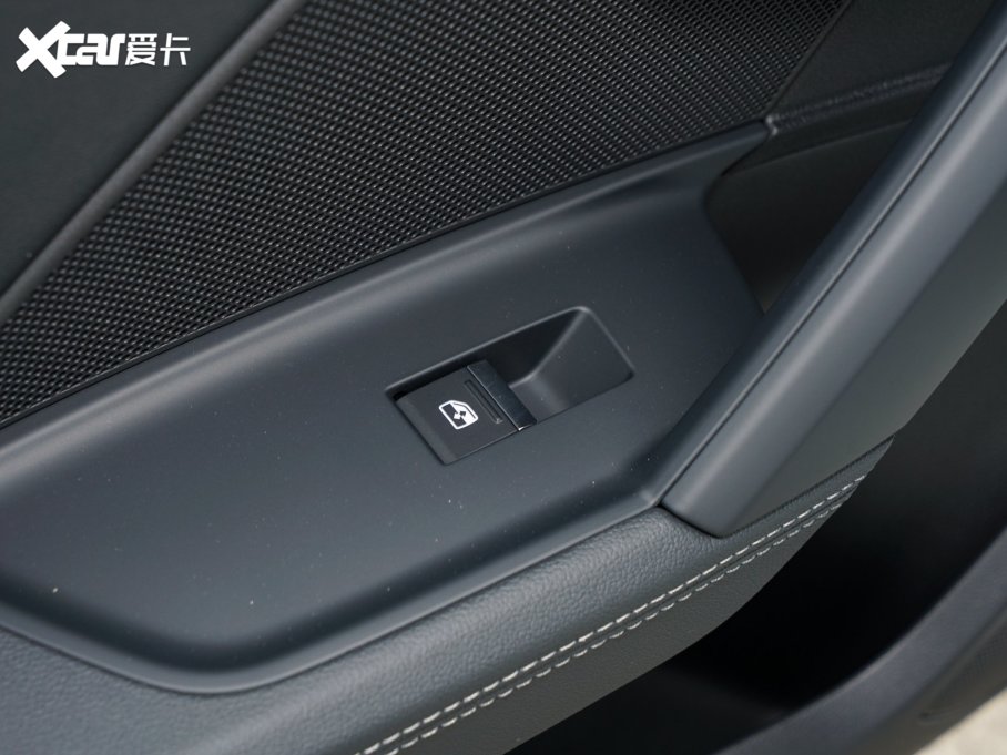 2023WA3 Limousine Ŀ A3L Limousine 35 TFSI A\