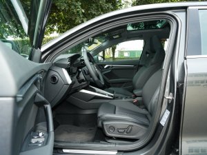 2023A3L Limousine 35 TFSI r ǰſg