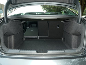 2023A3L Limousine 35 TFSI r g