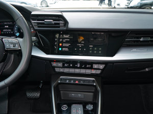 2023A(y)3L Limousine 35 TFSI r(sh) п_(ti)