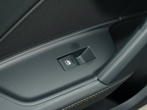 2023A(y)3L Limousine 35 TFSI r(sh) ܇ƅ^(q)