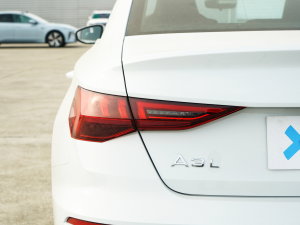 2023A(y)3L Limousine 35 TFSI Mȡ\ (ji)^