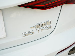 2023A3L Limousine 35 TFSI Mȡ\ ^