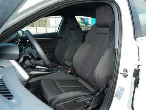 2023A3L Limousine 35 TFSI Mȡ\ {