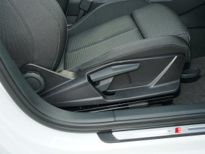 2023A3L Limousine 35 TFSI Mȡ\ g