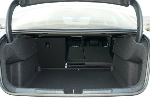 2023A3L Limousine 35 TFSI Mȡ\ g