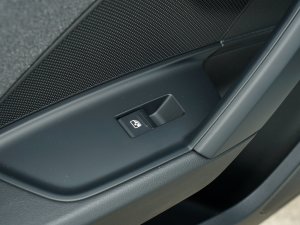 2023A(y)3L Limousine 35 TFSI M(jn)ȡ\(yn) ܇ƅ^(q)