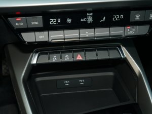 2023A3L Limousine 35 TFSI Mȡ\ п؅^