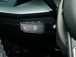 2023A3L Limousine 35 TFSI Mȡ\ п؅^