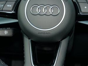 2023A3L Limousine 35 TFSI Mȡ\ п؅^