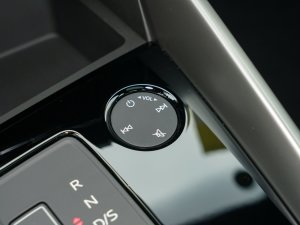 2023A(y)3L Limousine 35 TFSI A {(dio)(ji)