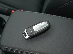 2023A3L Limousine 35 TFSI A ܇耳