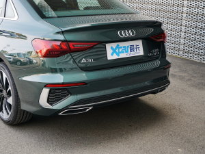 2023A(y)3L Limousine 35 TFSI r(sh)\(yn)(dng) (x)(ji)^