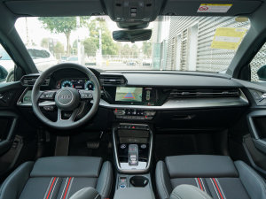 2023A(y)3L Limousine 35 TFSI r\(yn) (ni)ȫ