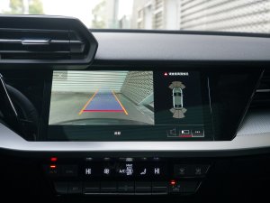 2023A3L Limousine 35 TFSI r\ п؅^