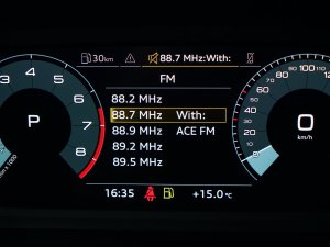 2023A3L Limousine 35 TFSI r\ п؅^