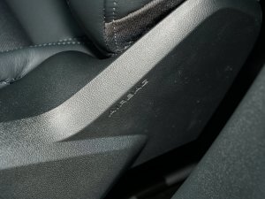 2023A3L Limousine 35 TFSI r\ п؅^