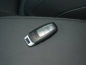 2023A(y)3L Limousine 35 TFSI r\(yn) ܇耳