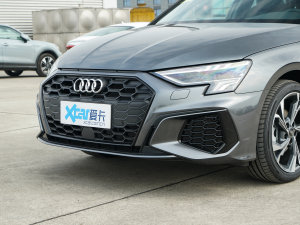 2023A3L Limousine 35 TFSI A\ ^