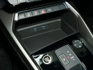 2023A3L Limousine 35 TFSI A\ g