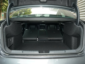 2023A(y)3L Limousine 35 TFSI A\(yn)(dng) g