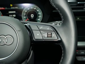 2023A(y)3L Limousine 35 TFSI A\ п؅^(q)