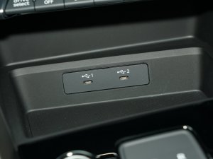 2023A3L Limousine 35 TFSI A\ п؅^