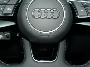 2023A3L Limousine 35 TFSI A\ п؅^