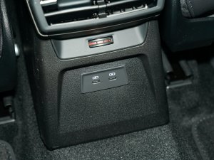 2023A3L Limousine 35 TFSI A\ п؅^