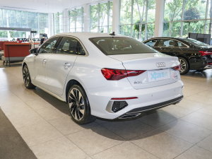 2023款改款 A3L Limousine 35 TFSI 时尚运动型 左后45度