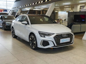 2023Ŀ A3L Limousine 35 TFSI r\ ǰ45