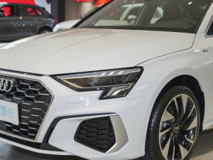 2023款改款 A3L Limousine 35 TFSI 时尚运动型 大灯