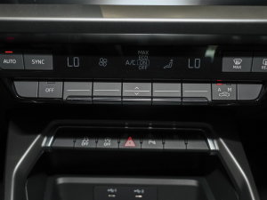 2023Ŀ A3L Limousine 35 TFSI r\ {{