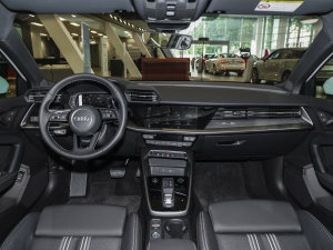 2023款改款 A3L Limousine 35 TFSI 时尚运动型 内饰全景