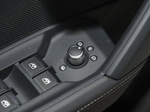 2023Ŀ A3L Limousine 35 TFSI r\ п؅^