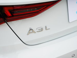 2023Ŀ A3L Limousine 35 TFSI A\ ^