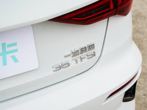 2023Ŀ A3L Limousine 35 TFSI A\ ^