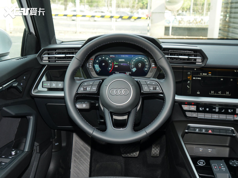 2023WA3 Sportback 35 TFSI Mȡ