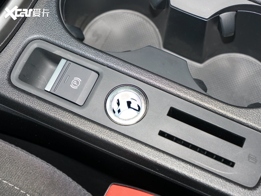 2023WA3 Sportback 35 TFSI Mȡ