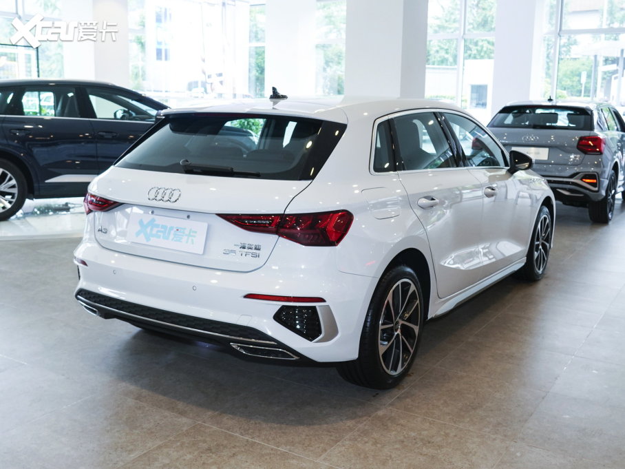 2023µA3 Sportback 35 TFSI ȡ˶